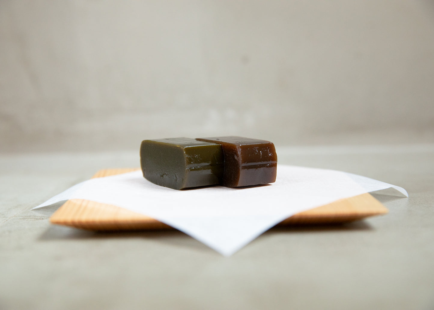 MATCHA/ HŌJICHA YŌKAN - JAPANESE SWEET WAGASHI